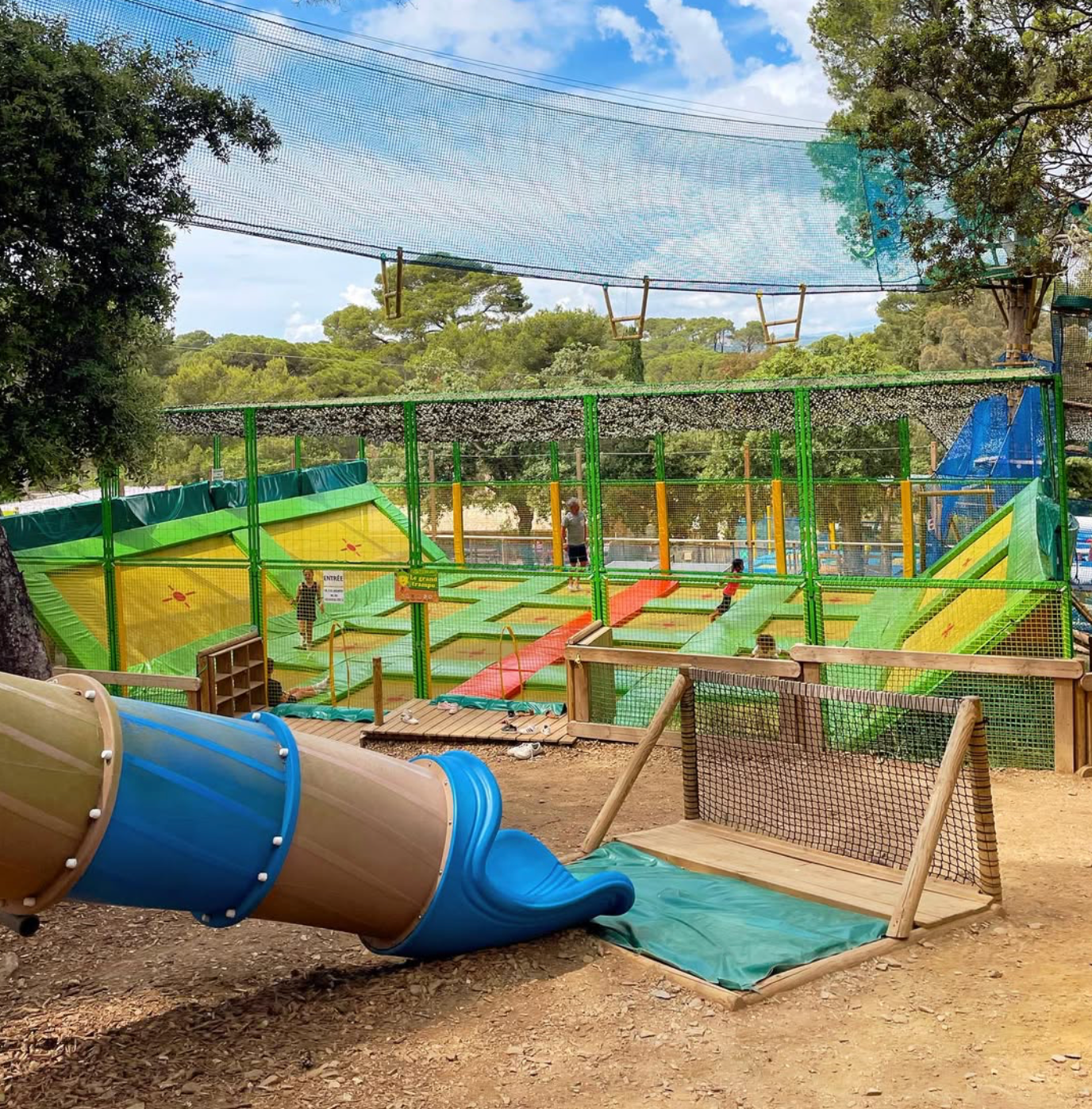 Foret 4 Mondes, parc d'attractions en extérieur pour enfants