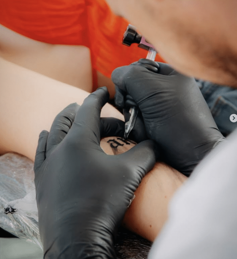 Tatoueur shop privé à Bandol