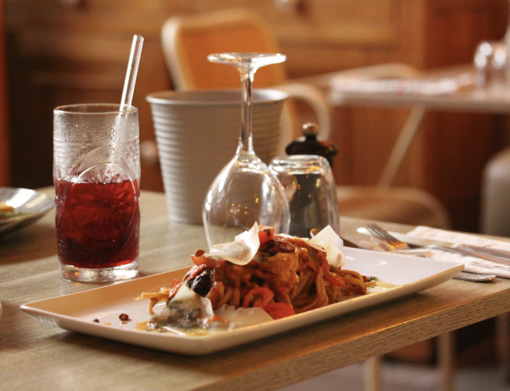 Restaurant Les Halles Six Fours