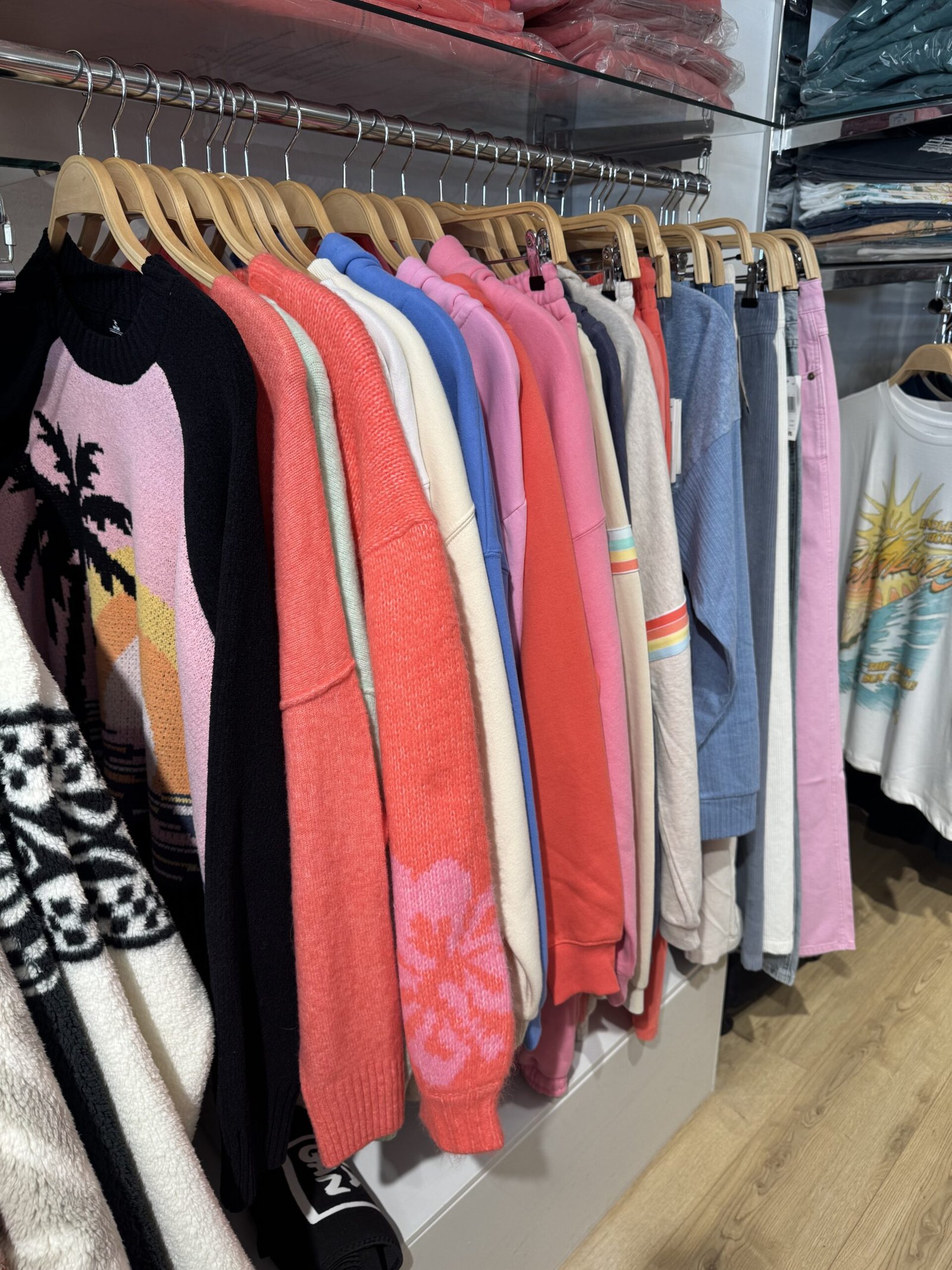 Aloha surf shop Brutal beach six fours - vestments et materiel