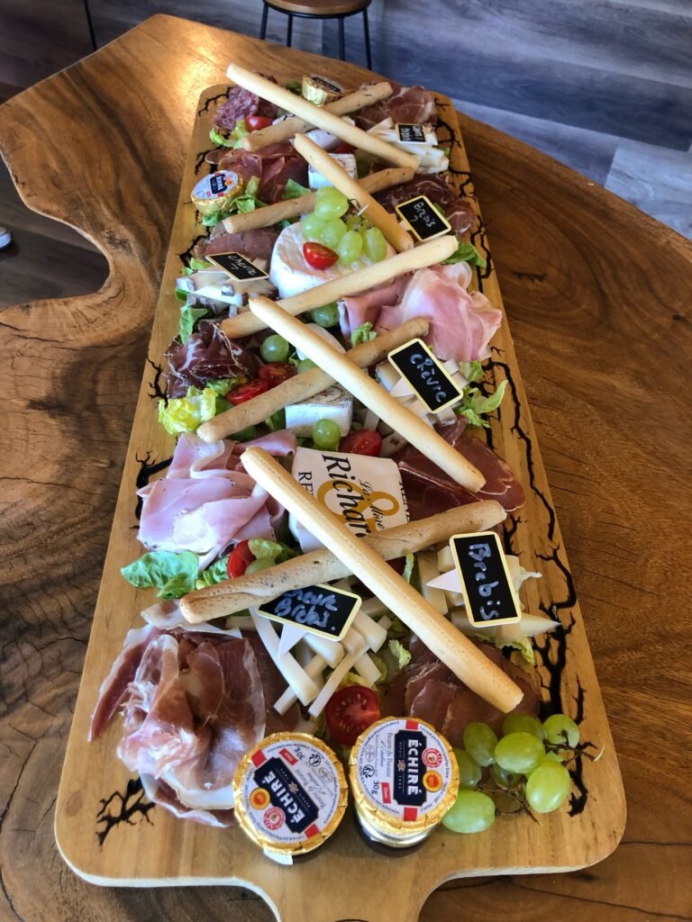 caviste sanary bar a vin planche